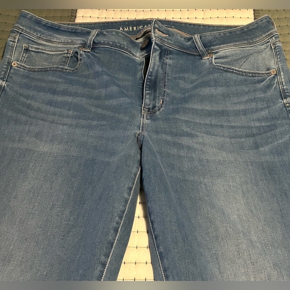 American Eagle boot cut jeans - Picture 4 of 14